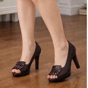 Y2K Nine West Brown Leather Oxford Heels size 7.5 Preppy Academic Studded Kiltie